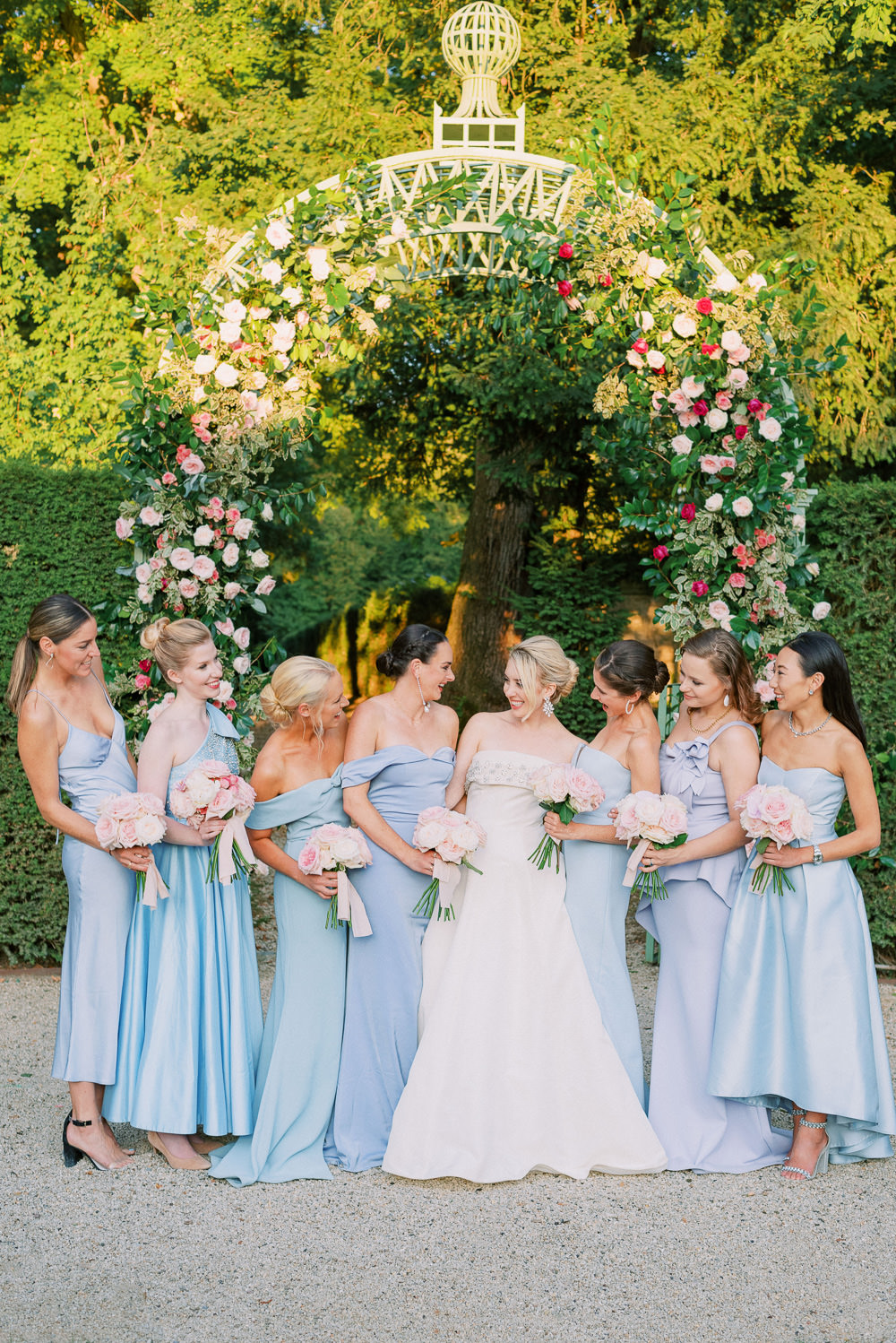bride with bridesmaids group shot list
