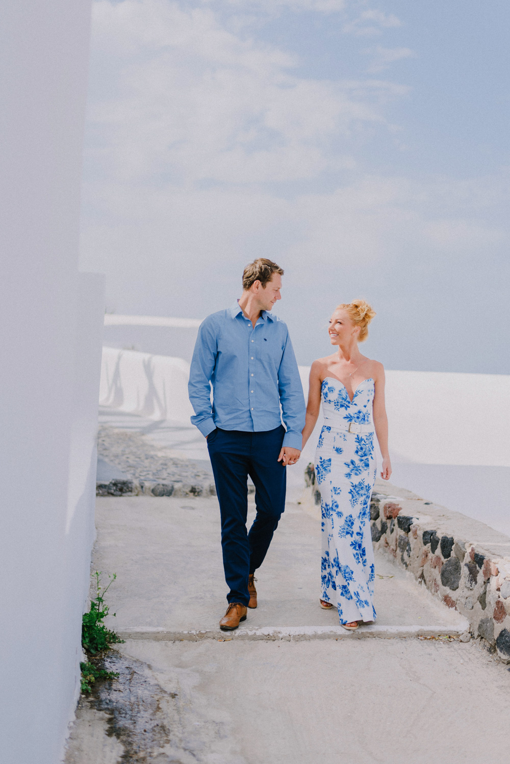 Engagement Photo Ideas: What to wear for engagement photos